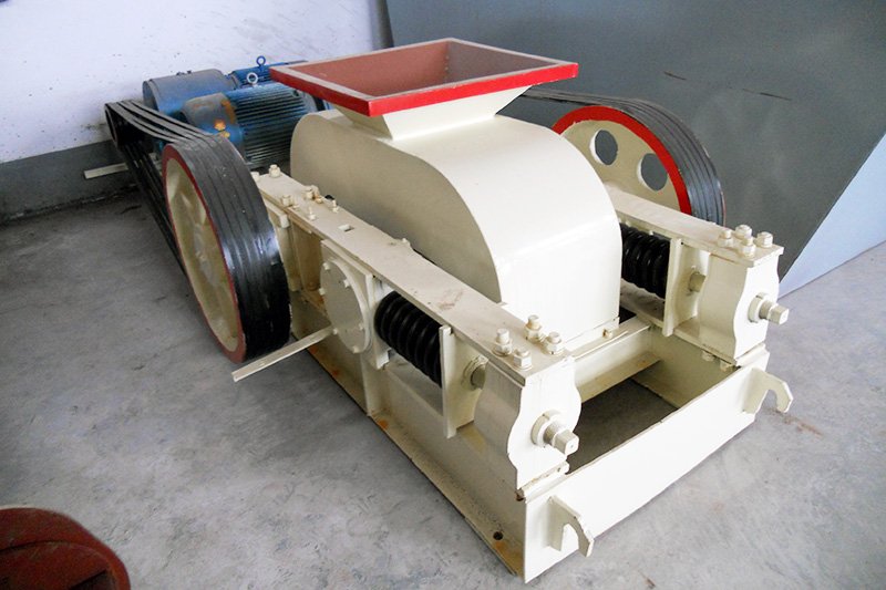 雙輥破碎機(jī)，對(duì)輥式制砂機(jī)