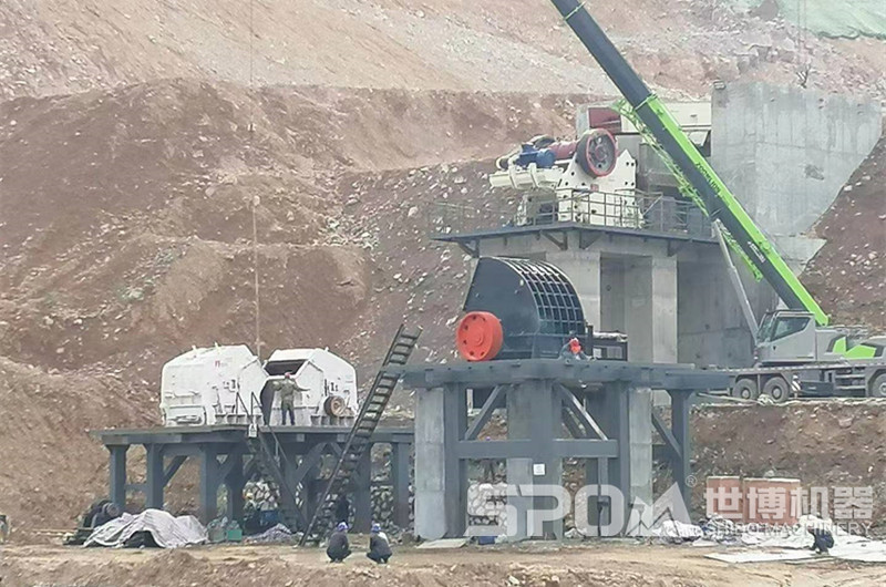 大型歐版鄂破、重錘破、反擊破安裝現(xiàn)場