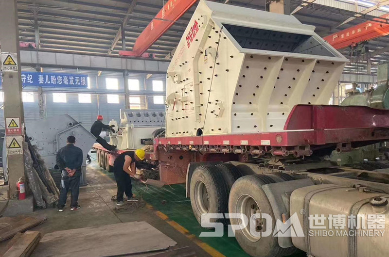 1520反擊破裝車發(fā)貨，機(jī)器太大拆分裝車